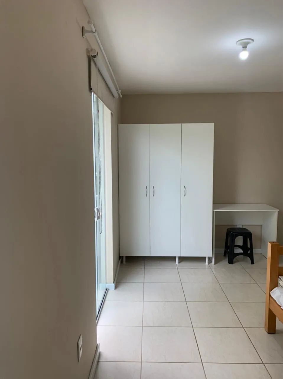 Kitinet com sacada há 100 metros da UFSC e 15 minutos do centro de Fpolis - Foto 3