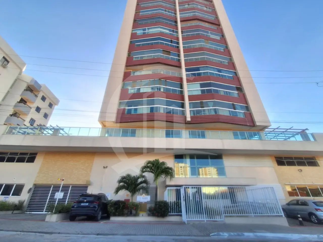 Apartamento mobiliado no Condomínio Le Monde, com 2 suítes e varanda gourmet