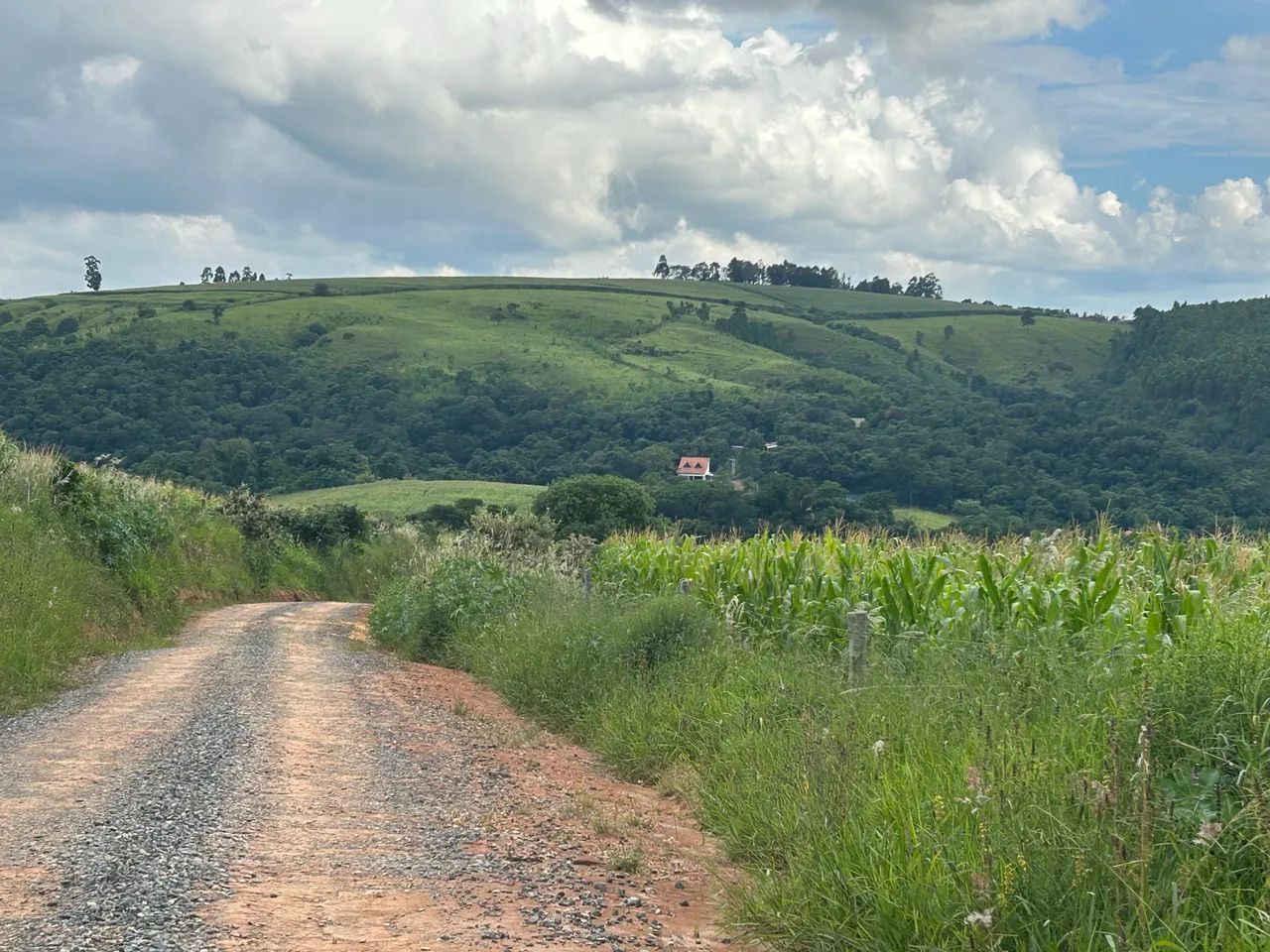 Esta linda chácara pode ser tua! Bairro Piraporão em Piedade - SP - Foto 10