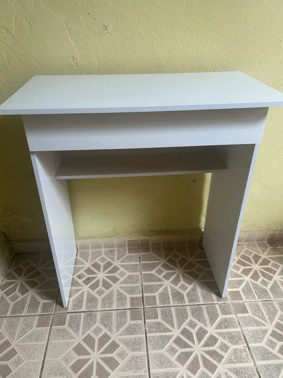 Mesinha branca  - Foto 2