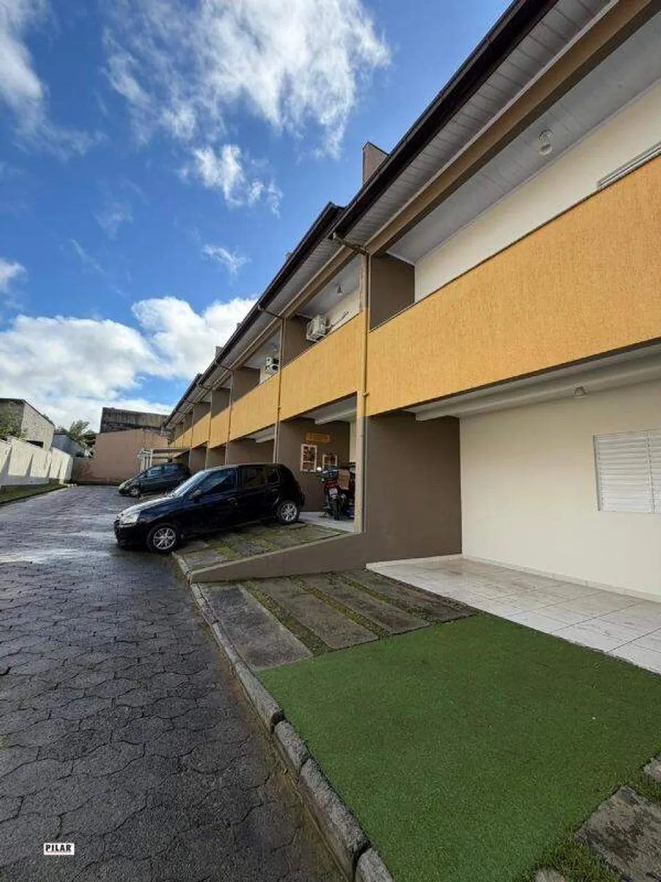 Casa com 03 dormitórios para locação no bairro Argentina - Foto 2
