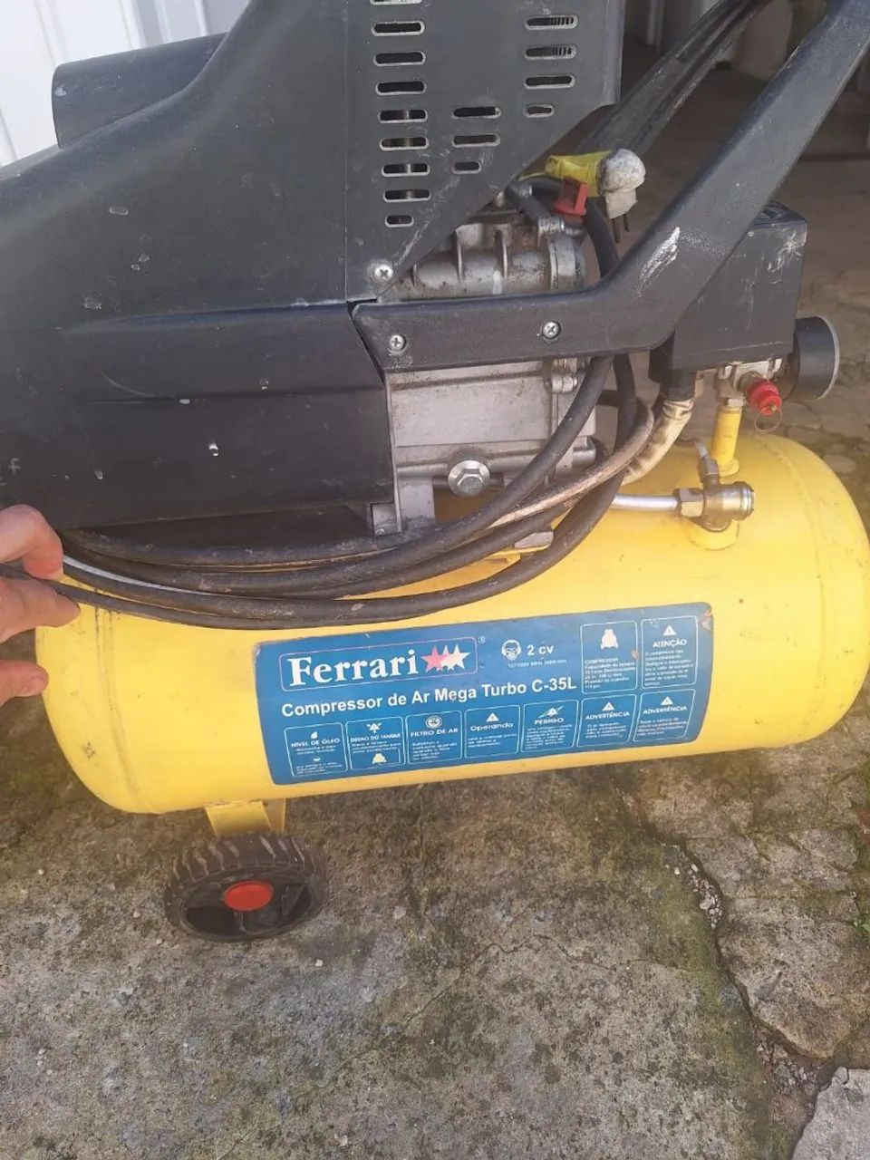 Compressor para pintura ótimo estado 35L - Foto 2