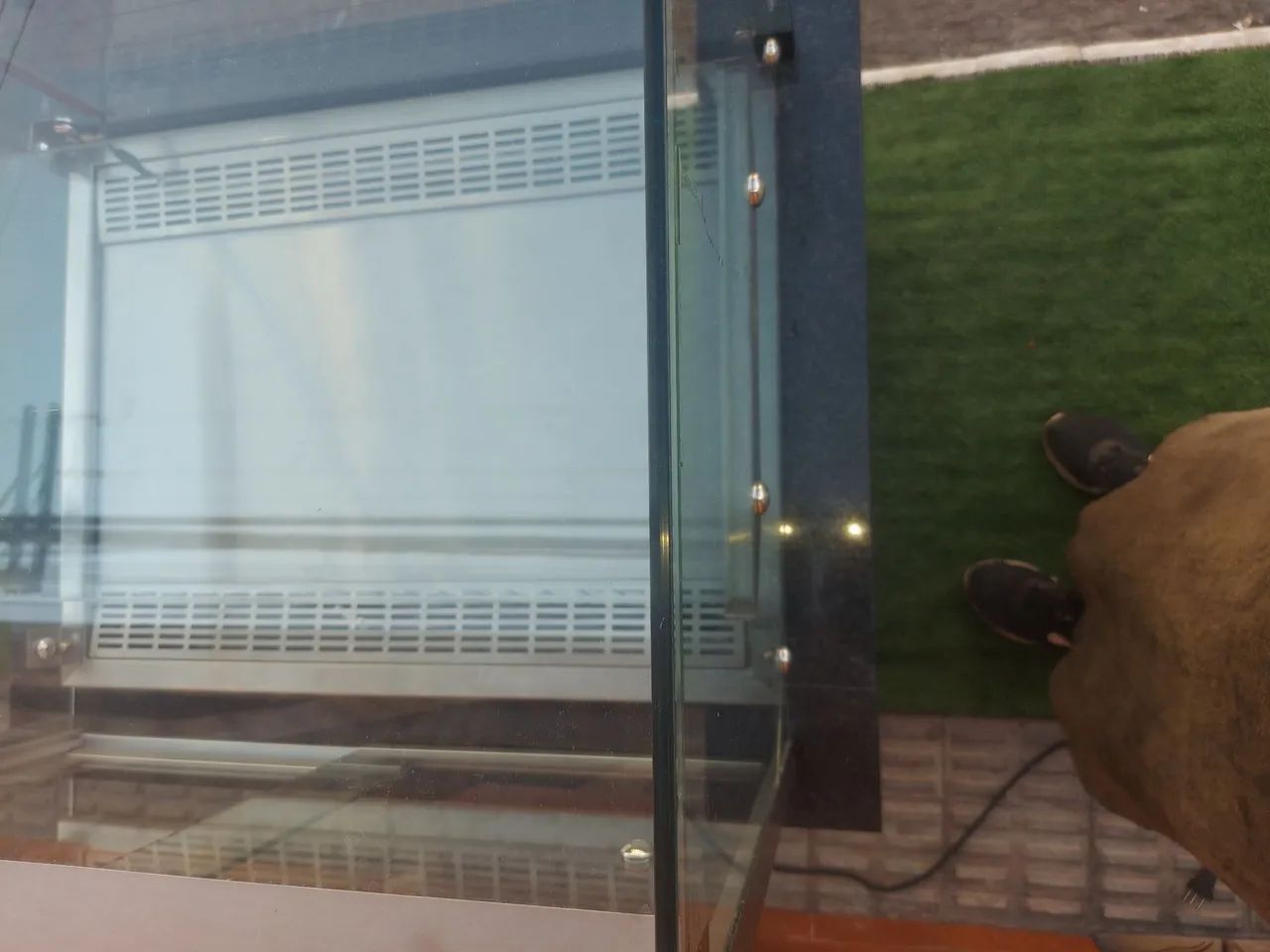 Vitine refrigerada balcao 220 vts  - Foto 4