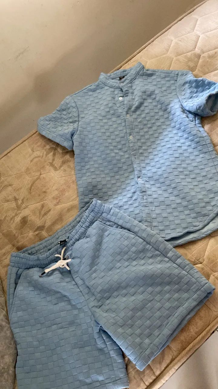 Roupas seminovas 