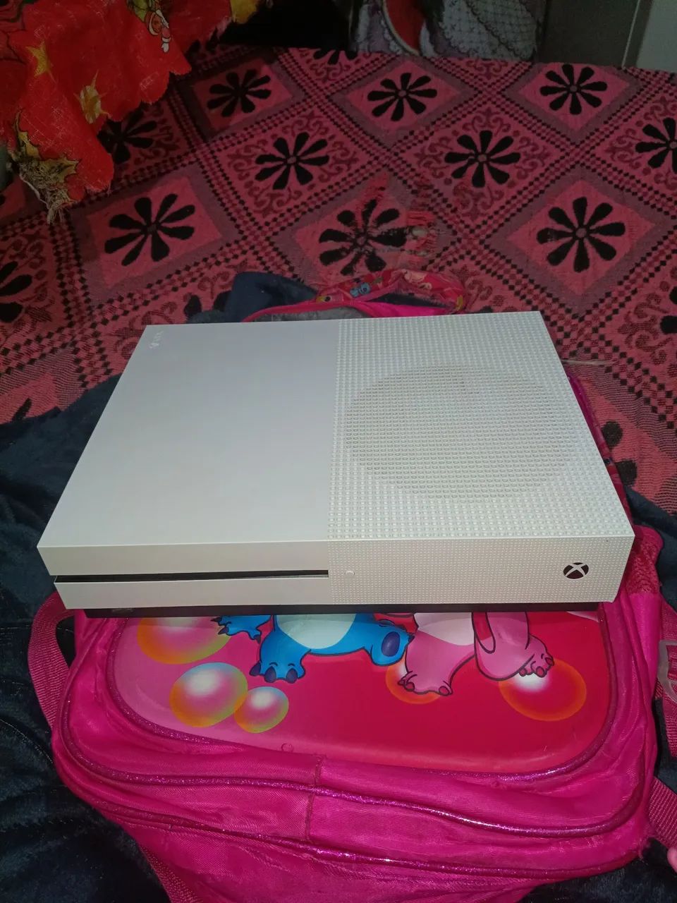 Estou vendendo o Xbox one s com defeito 
