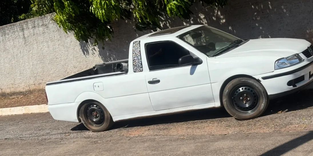 Volkswagen Saveiro 1.8 MI 2001 - Foto 2