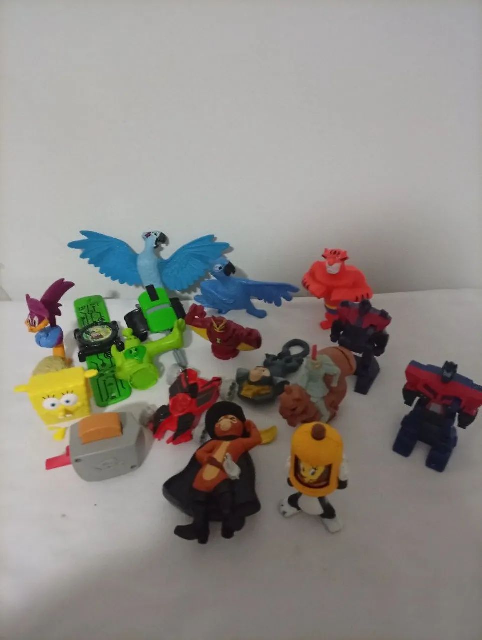 Lote com 17 Bonecos Variados do Mc Donald's 