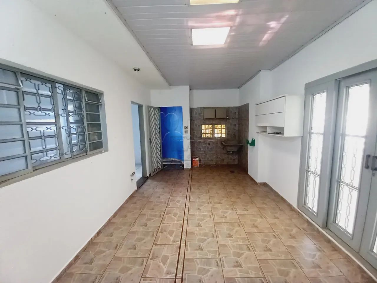 casa de 120 m² com 04 quartos - Centro Cravinhos - Foto 5