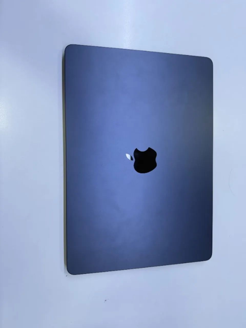 MacBook Air M2 13.6 8GB 256GB Midnight - Impecável, sem marcas de