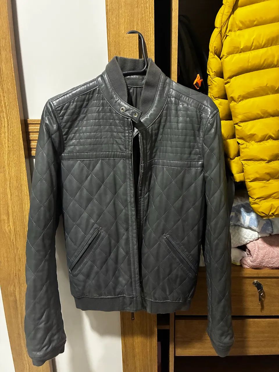 Jaqueta Diesel poliéster Cinza Bomber usada  - Foto 4