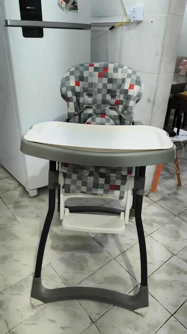 Cadeira de alimentação 