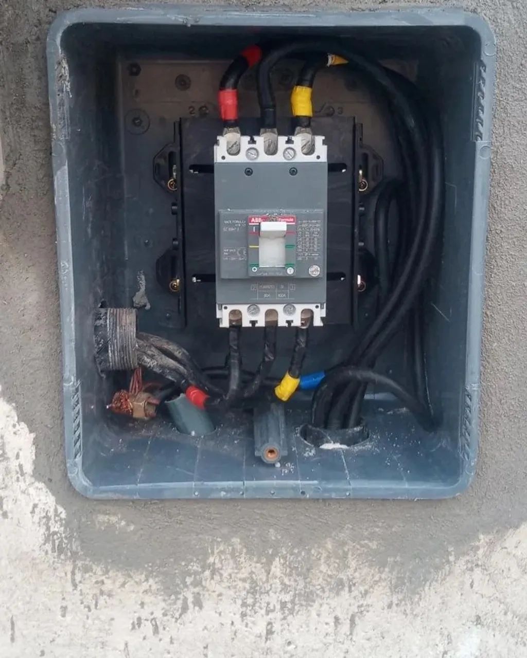 Eletricista Região dos Lagos  - Foto 3