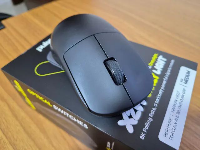 Mouse Pulsar CrazyLight X2H Medium Preto - Foto 3