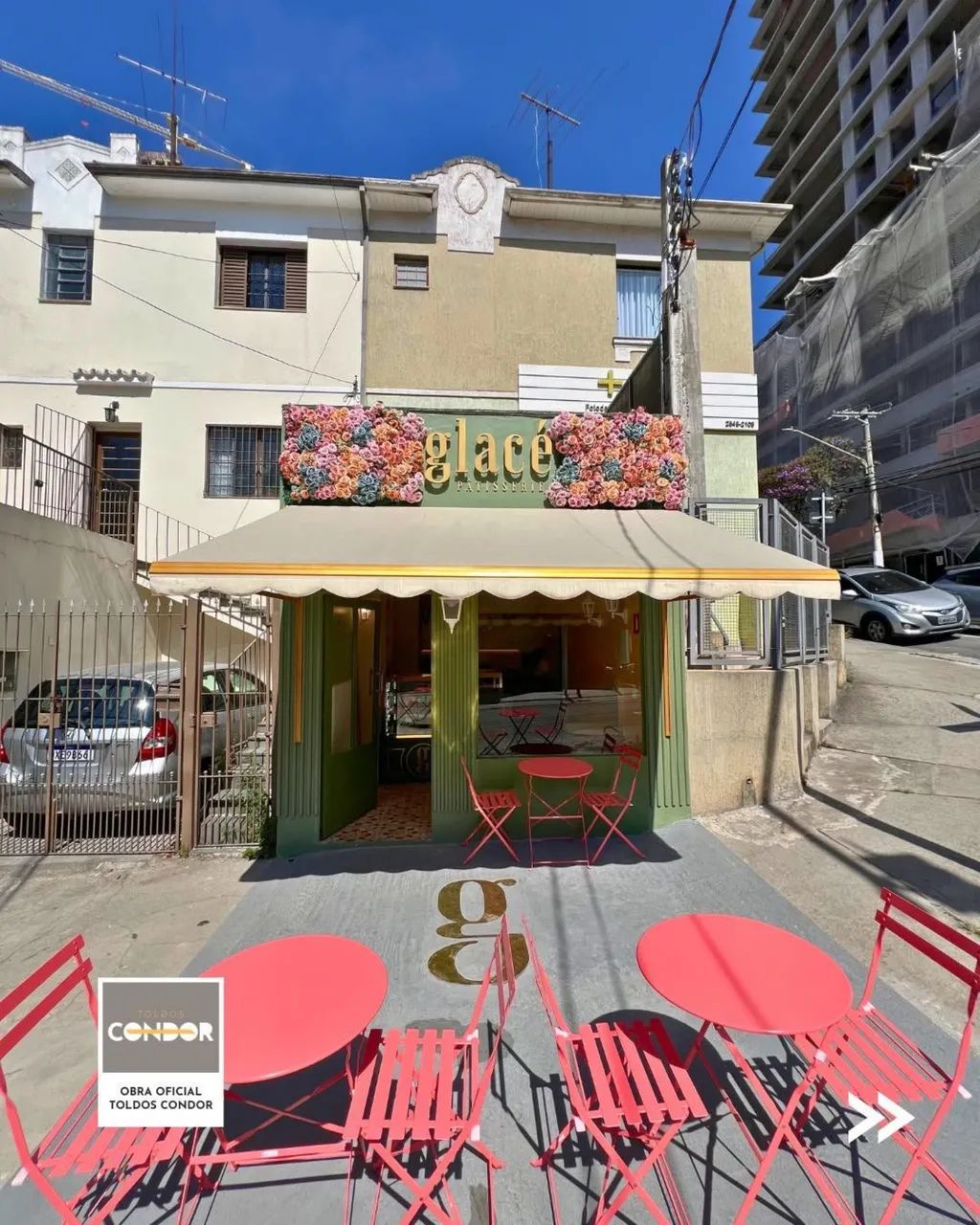 Toldo retrátil com braços  - Foto 5