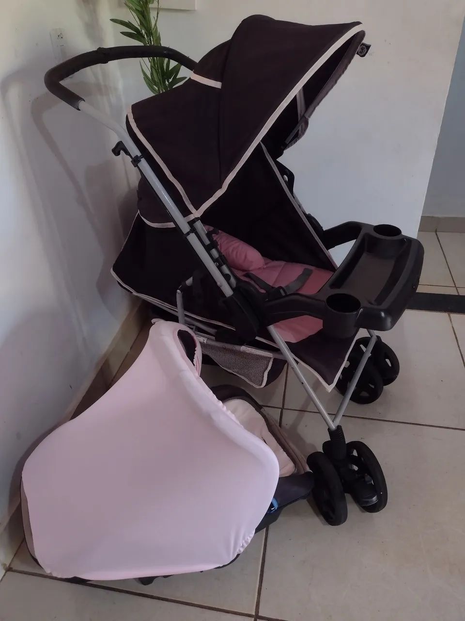 Carrinho com bebê conforto  - Foto 2