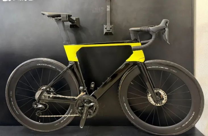 Bicicleta Cannondale Systemsix Hi-Mod 