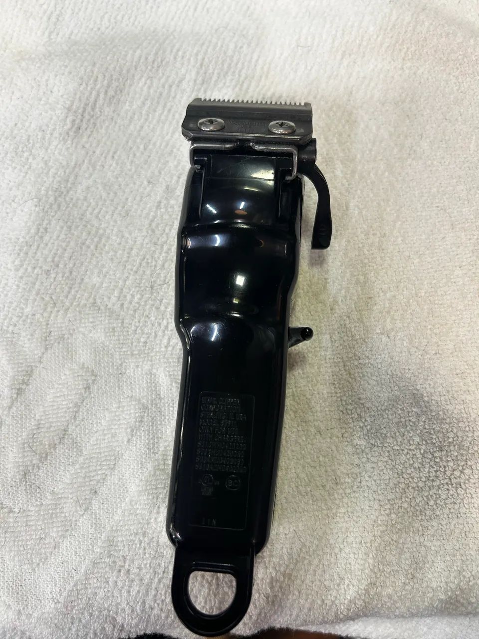 Vendo máquina de cortar cabelo mágic clip wahl (valor negociável) - Foto 4