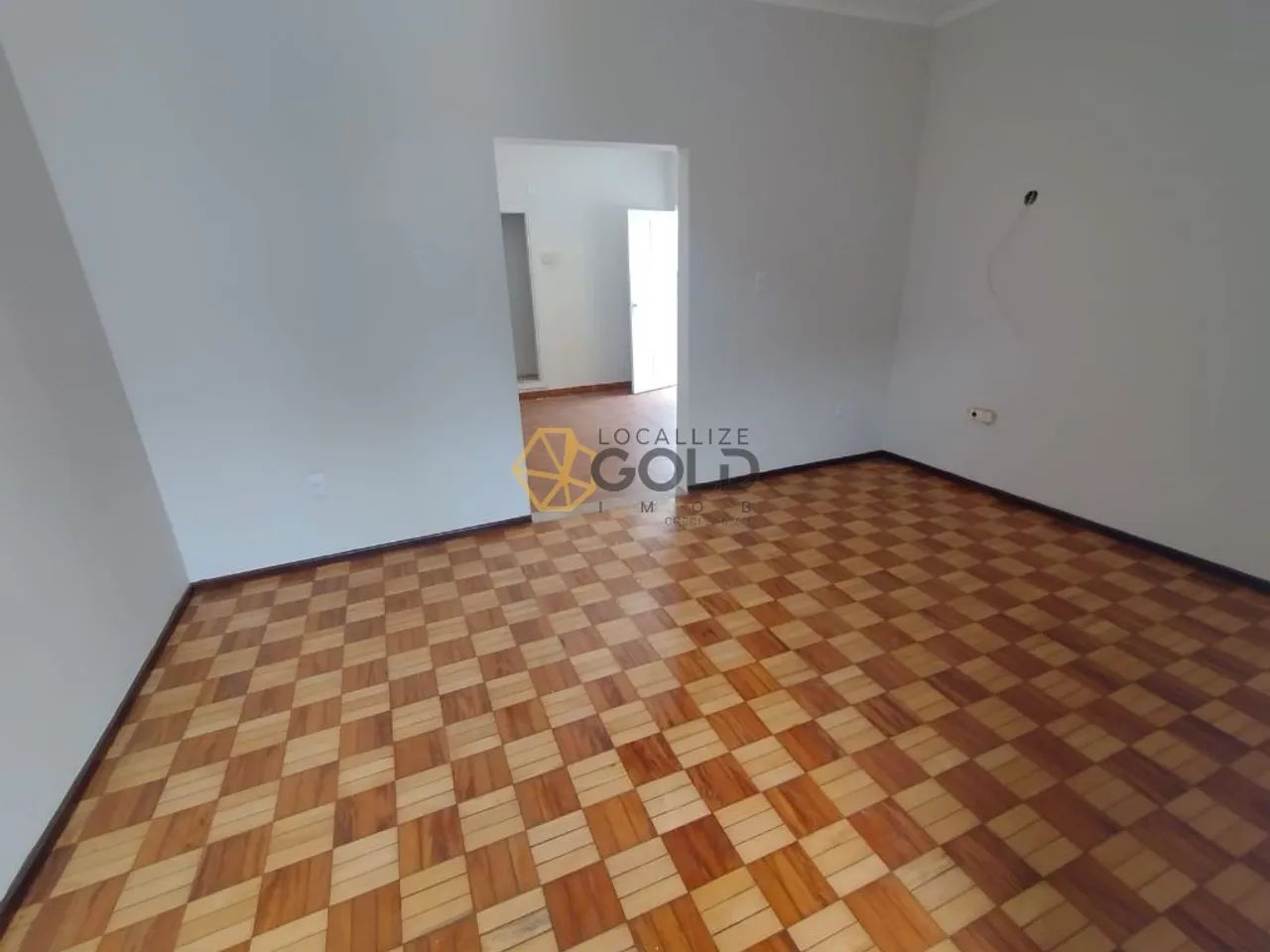 Casa com 2 Quartos, sendo 2 Suítes, Área de serviço no Centro. - Foto 2