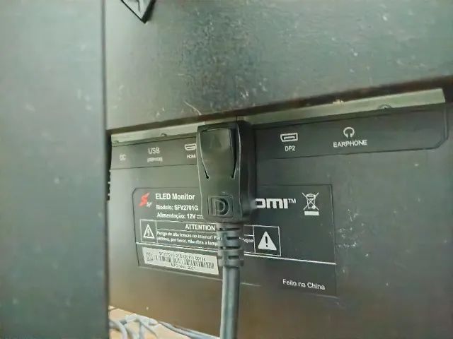 Monitor Superframe 27" 144hz com defeito - Foto 3