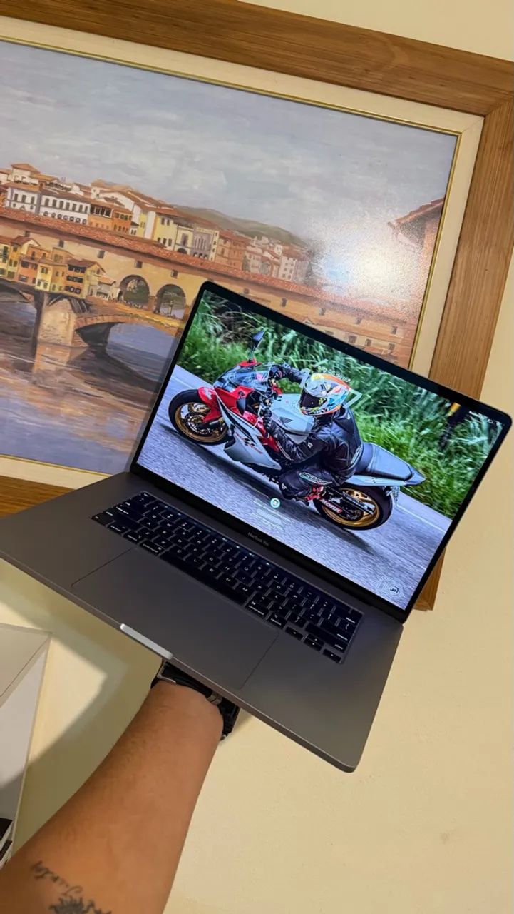 MacBook Pro 2019 i7 16 de Ram  - Foto 3
