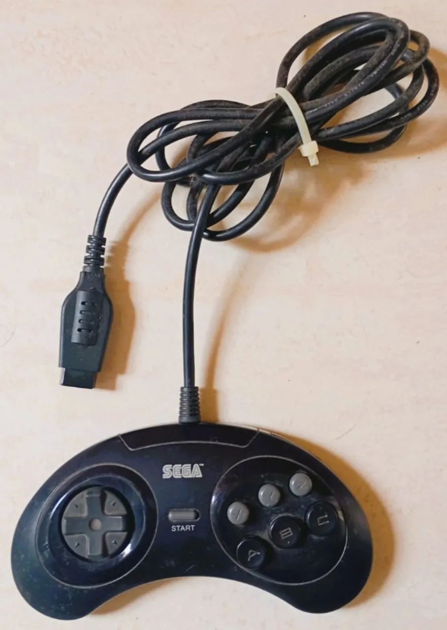Controle de 6 botões para Mega Drive