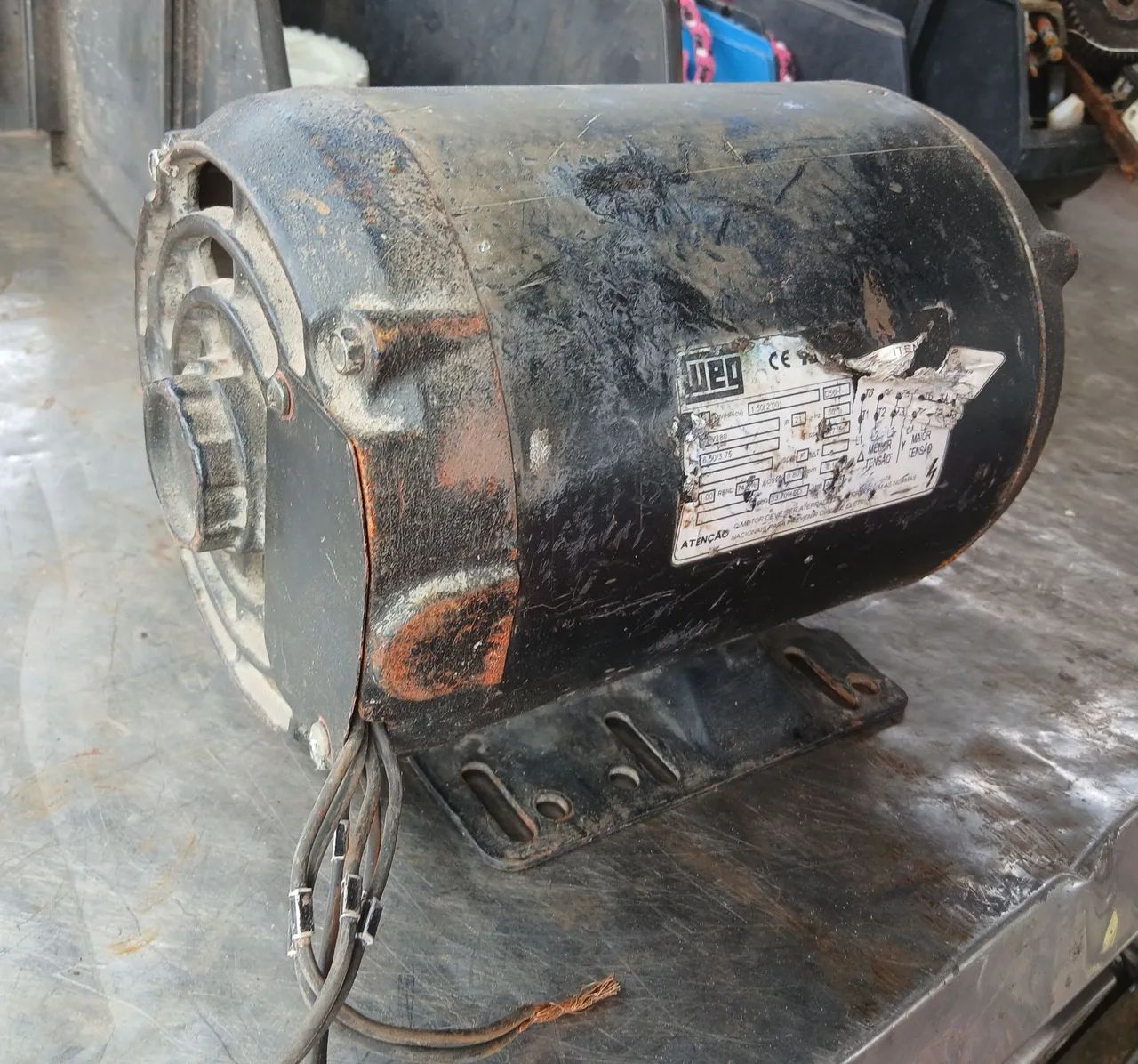 Motor Weg Usado 220/380V <br>220/380V <br>1.50 hp<br>2.00 CV