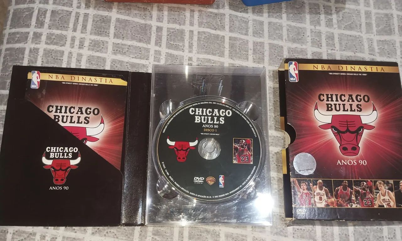 4 Boxes De DVD (Adele, Coldplay, Chicago Bulls, Chico Anysio), LEIA O ANÚNCIO  - Foto 3