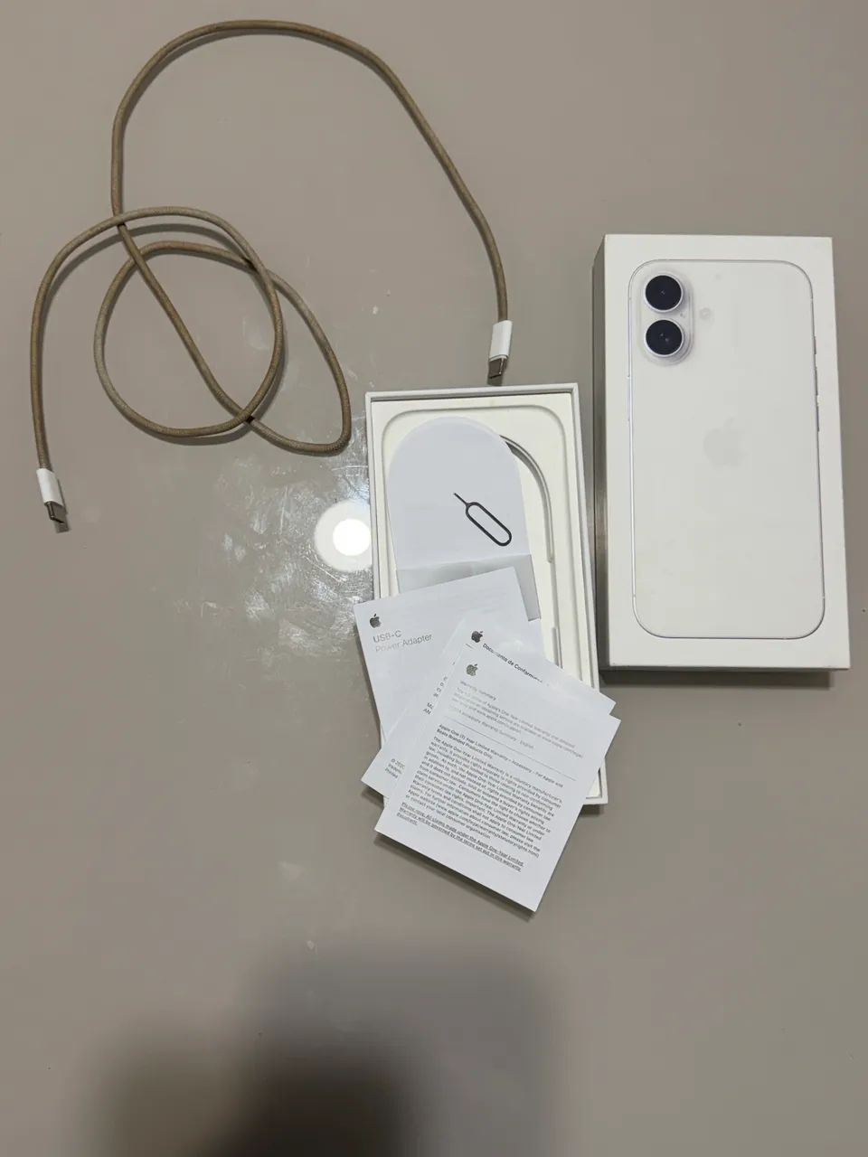Iphone 16 128GB Branco - Foto 4