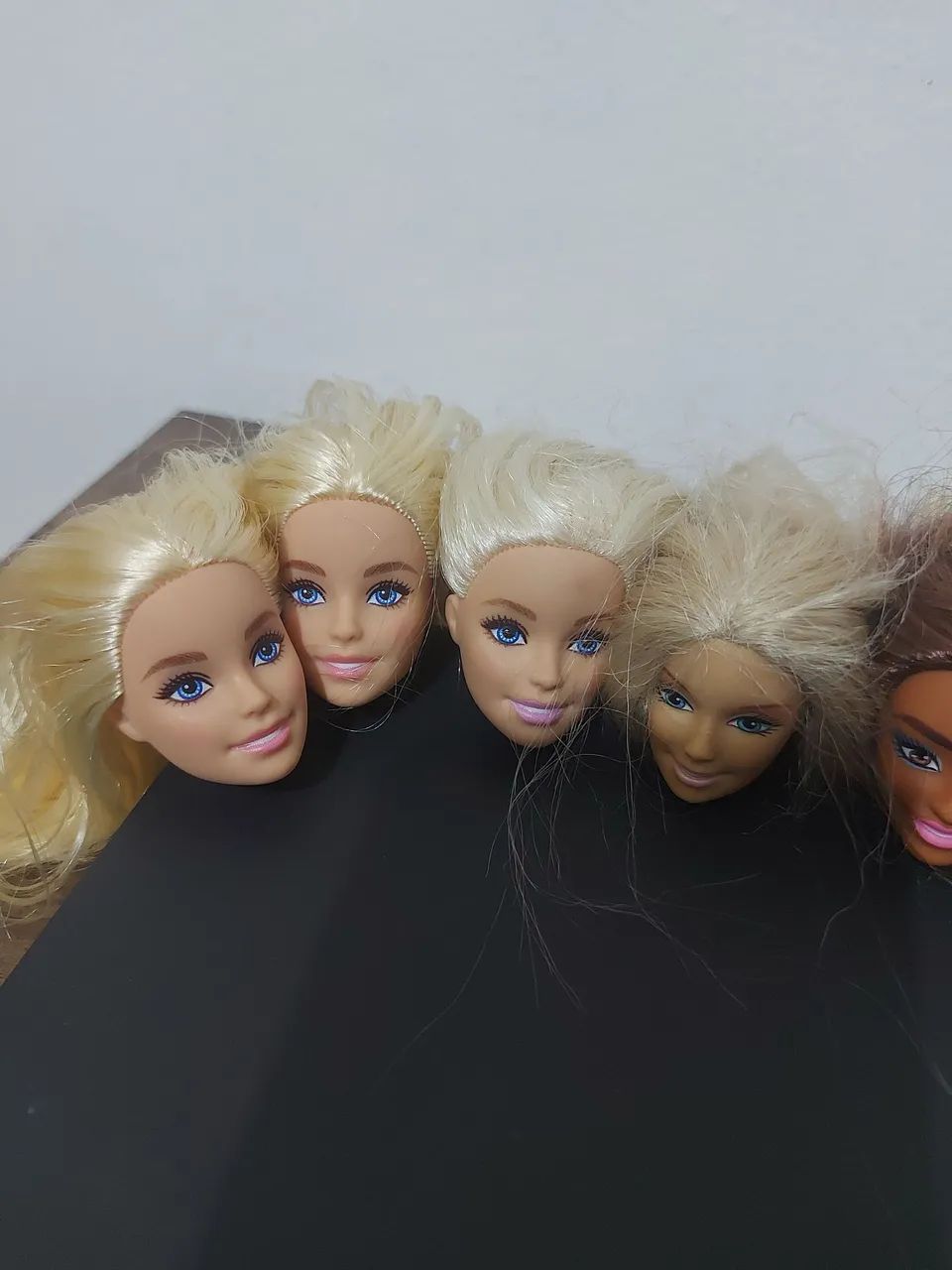 Lote 11 cabeças de barbie  - Foto 2