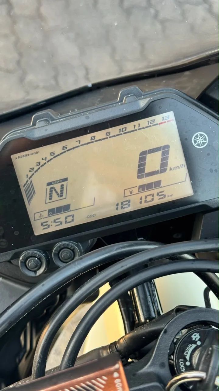 Yamaha R3 - Foto 3