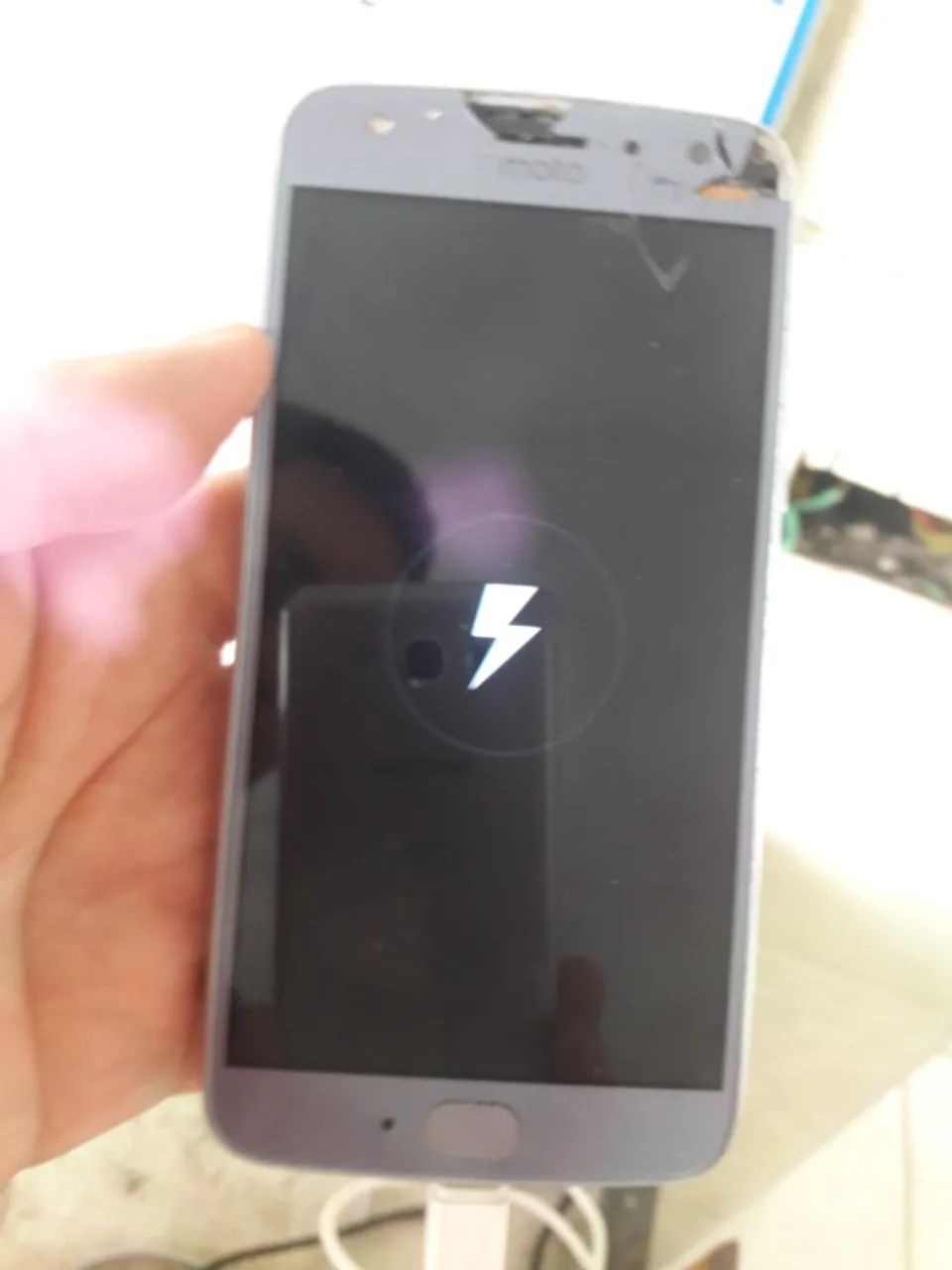 celular moto e5 32 gigas - Foto 2