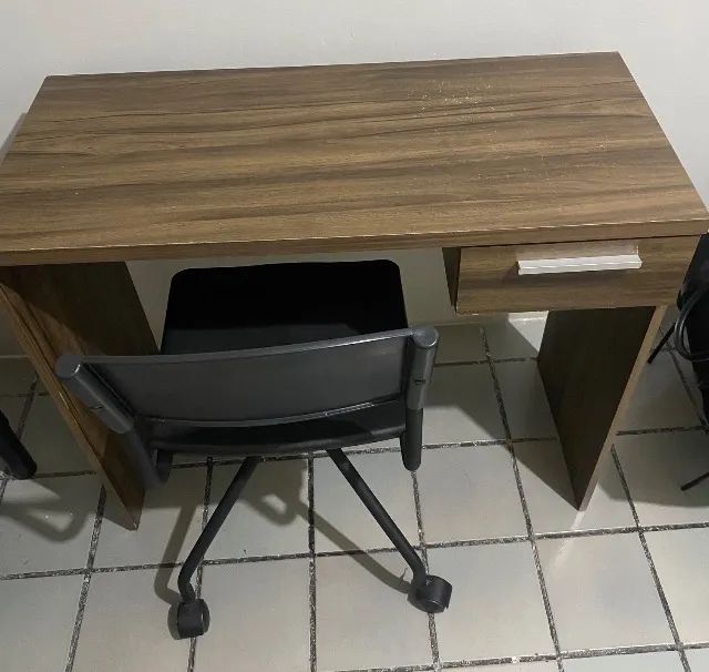 Escrivaninha + cadeira - Foto 3
