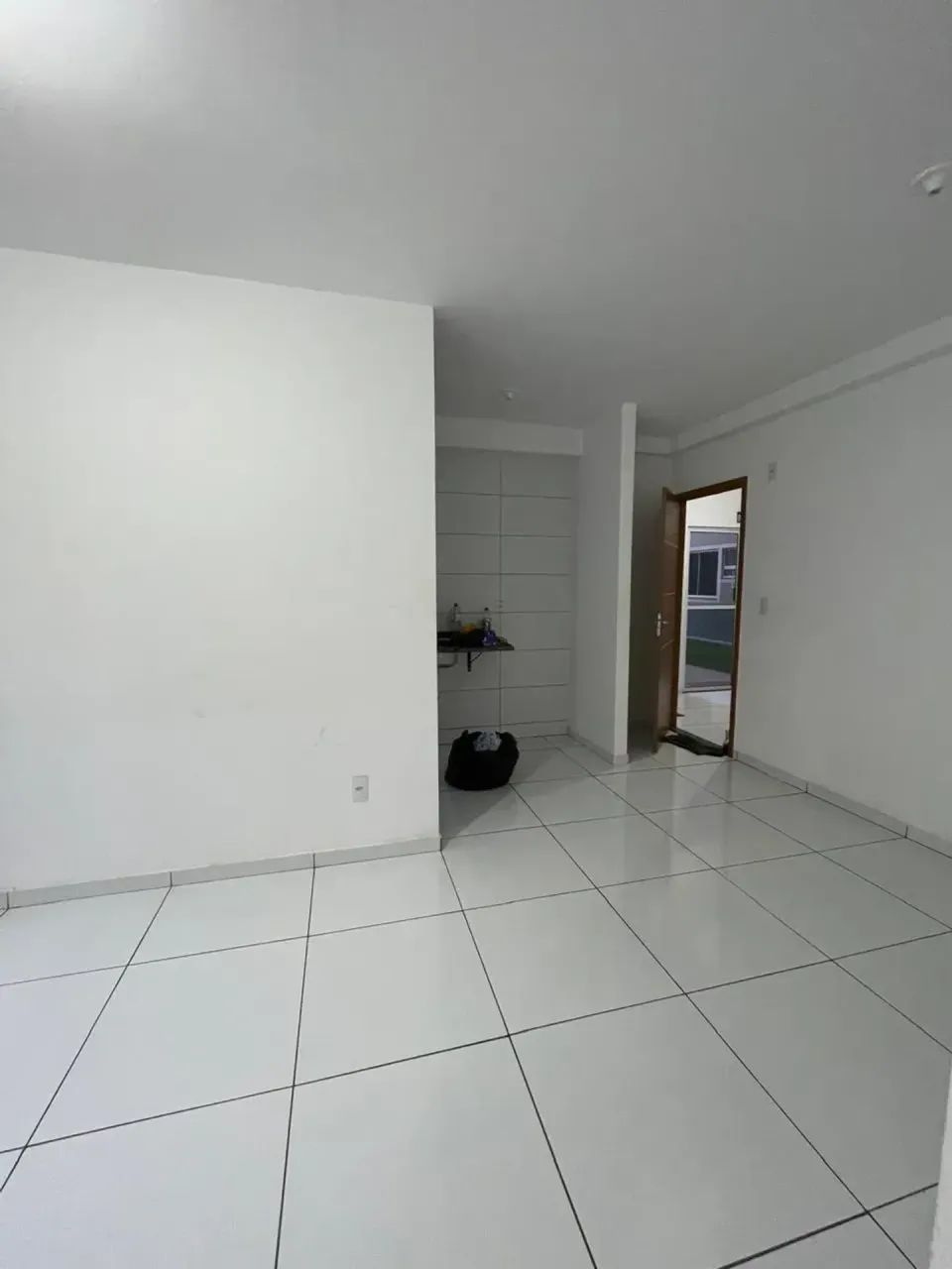 004 - ALUGO APARTAMENTO NO GARDEN