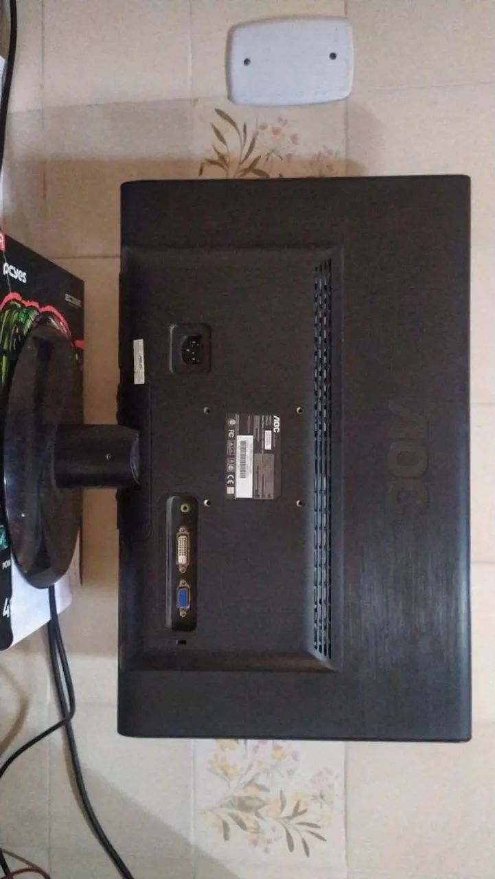 Monitor AOC E2050S Usado - Foto 4