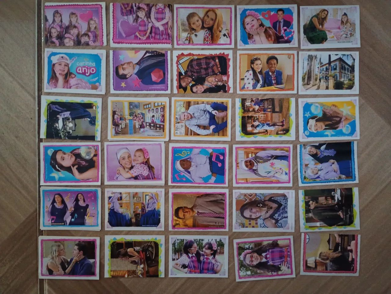 Figurinhas do Álbum da novela CARINHA de anjo  - Foto 2