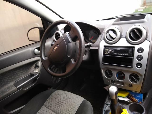 Fiesta Hatch 1.6 class 2012