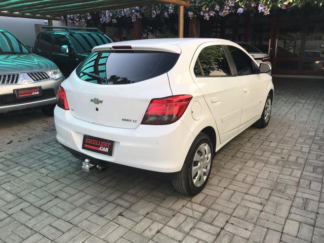 Onix 1.4 LT, Mylink, completo, pneus novos, revisões na autorizada - 2015 - Foto 3