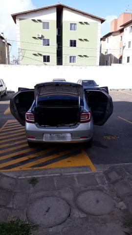 Renault Logan 1.6 - 2015 - Foto 4