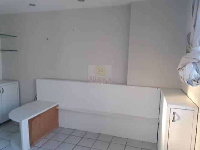 Apartamento para alugar com 3 dormitórios em Lagoa nova, Natal cod:LA-11235 - Foto 12