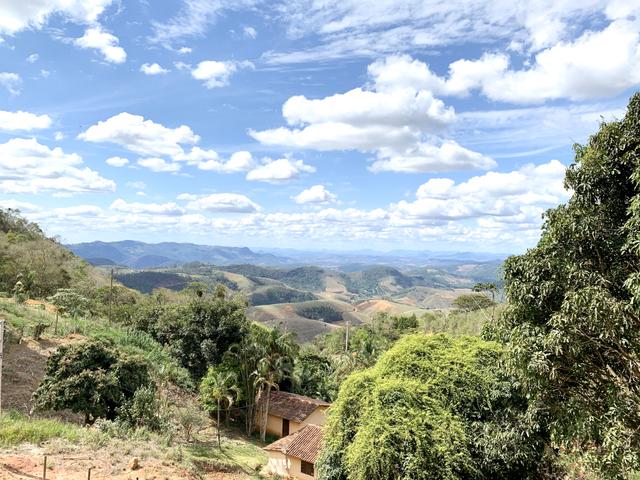 Linda chácara em Santa Teresa frente vale do Caravagio - Foto 6