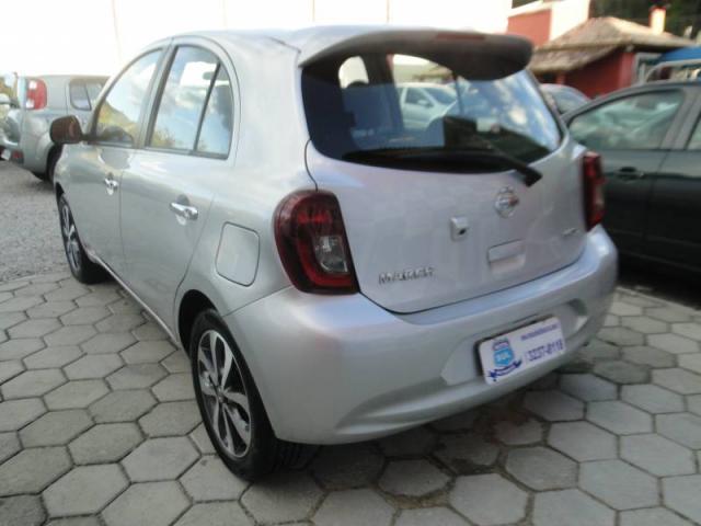 Nissan MARCH SL 1.6 8V - Foto 4