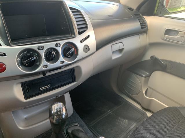 L200 Triton GL 2016/17 muito nova - Foto 6