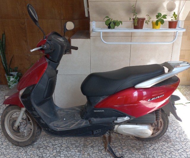 MOTO MODELO HONDA LEAD 110
