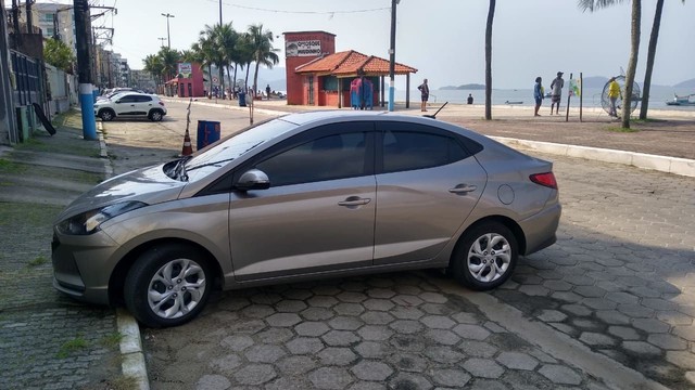 VENDO HB20S 20/21 PRATA SAND COMPLETO!!!