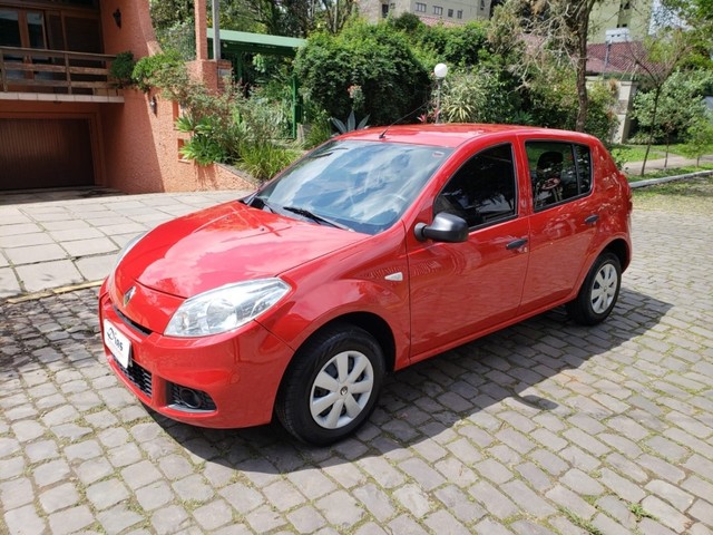 RENAULT SANDERO 1.0 4P