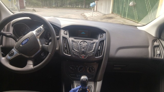 FORD FOCUS 1.6 SEDAN 2014