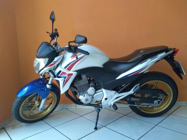 CB 300- 2015
