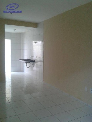 Apartamento com 2 dormitórios para alugar, 50 m² por R$ 550,00/mês - Barroso - Fortaleza/C - Foto 9