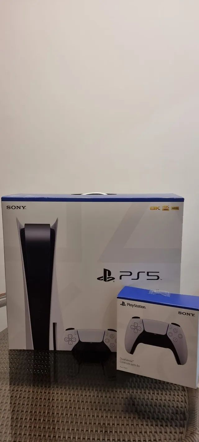 PlayStation 5 Mídia Física c/ 2 controles ( 1 branco + 1 vermelho)