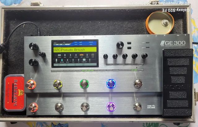 Pedaleira Mooer Ge 300 + case - Foto 3